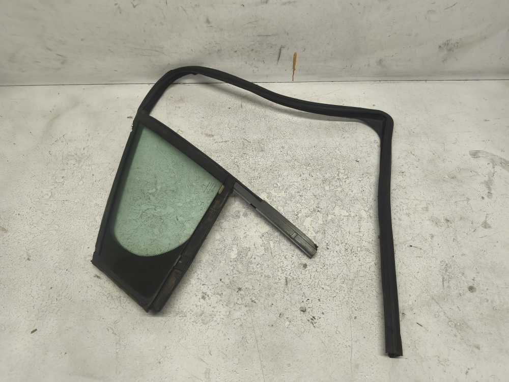 VITRE AVANT GAUCHE PEUGEOT - Vue 1